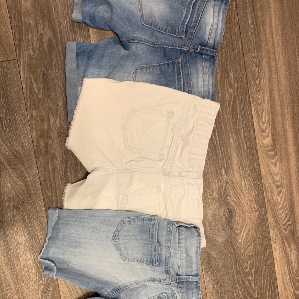 3 pairs of girl shorts